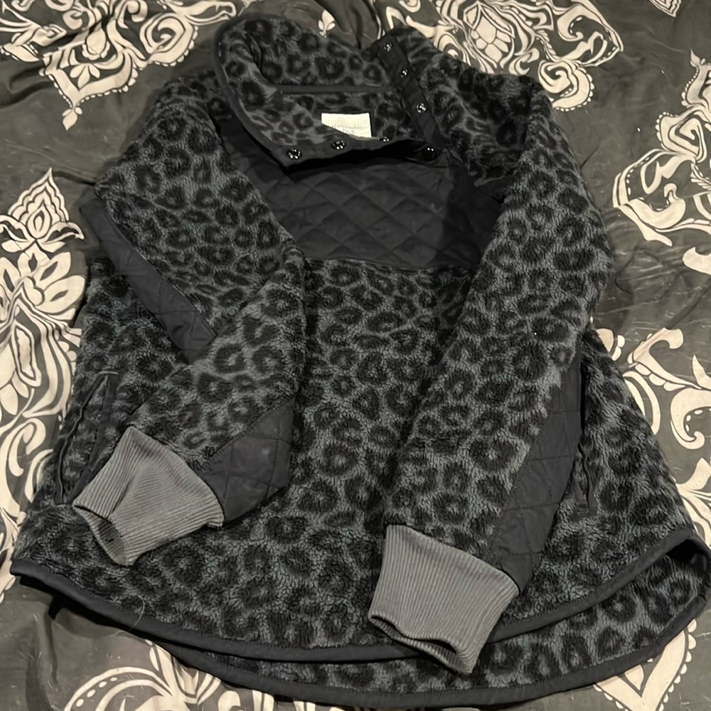 Oversized Abercrombie & Fitch Cheetah Sweater